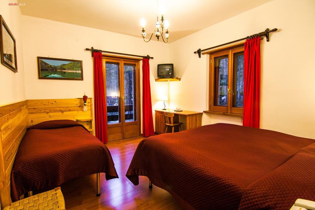 Hotel Garni Mille Pini Scanno Δωμάτιο φωτογραφία