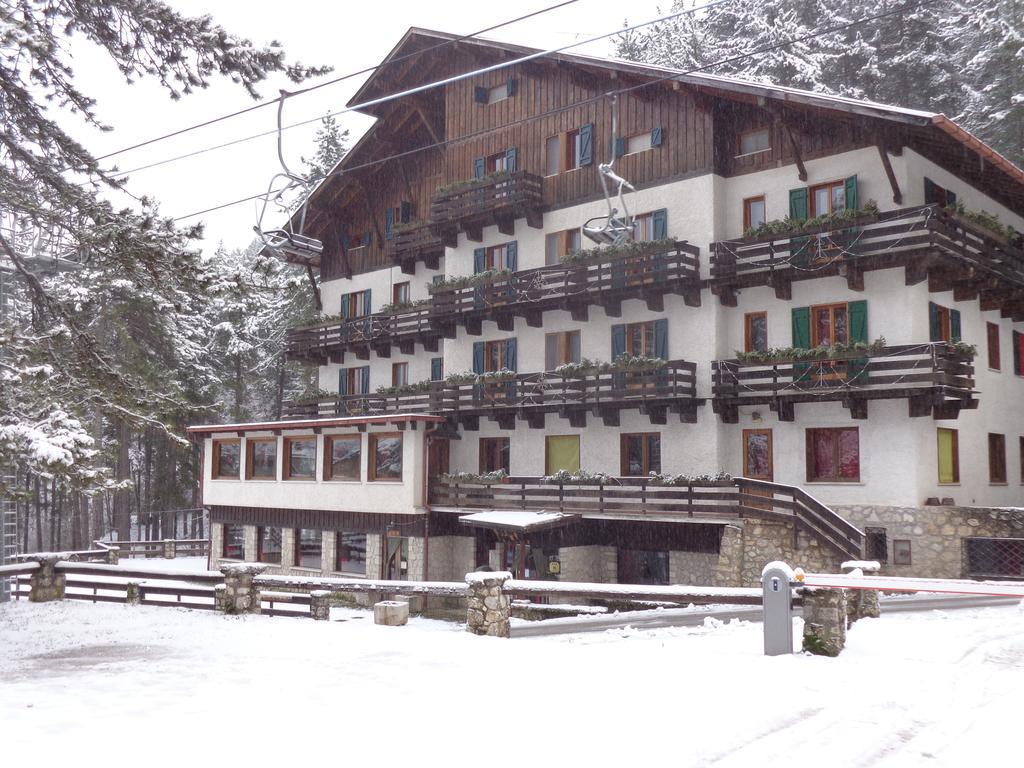 Hotel Garni Mille Pini Scanno Εξωτερικό φωτογραφία